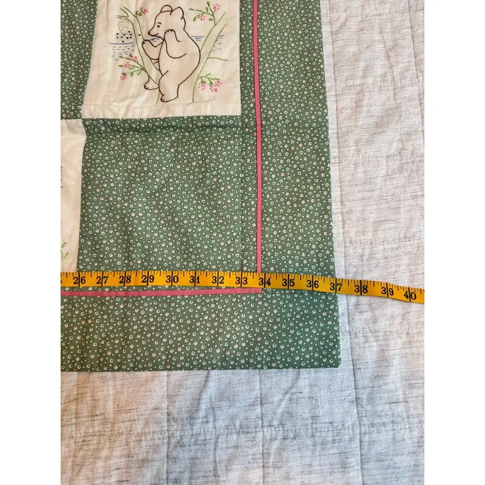 Handmade VTG Green & White Baby Crib Quilt Nursery Blanket Embroidered Bears